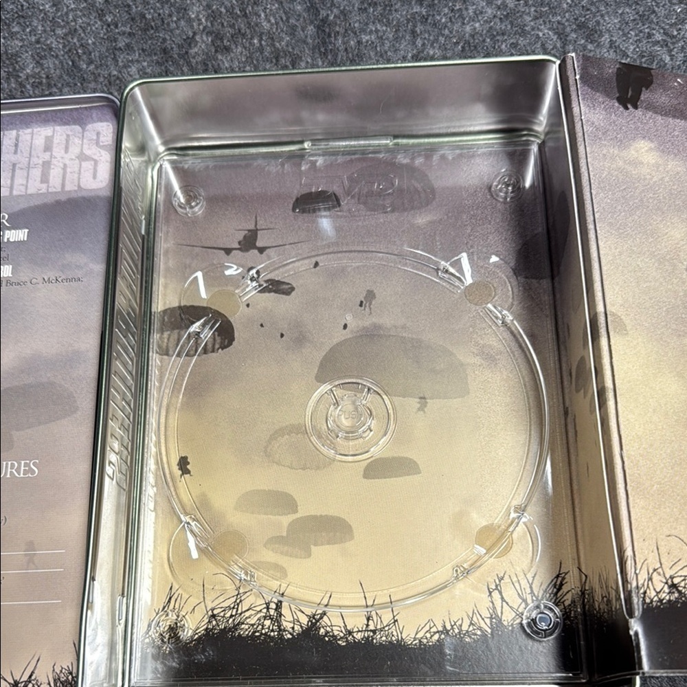 Band of Brothers DVD’s Camaraderie Themed Metal Tin Box - Picture 12 of 12